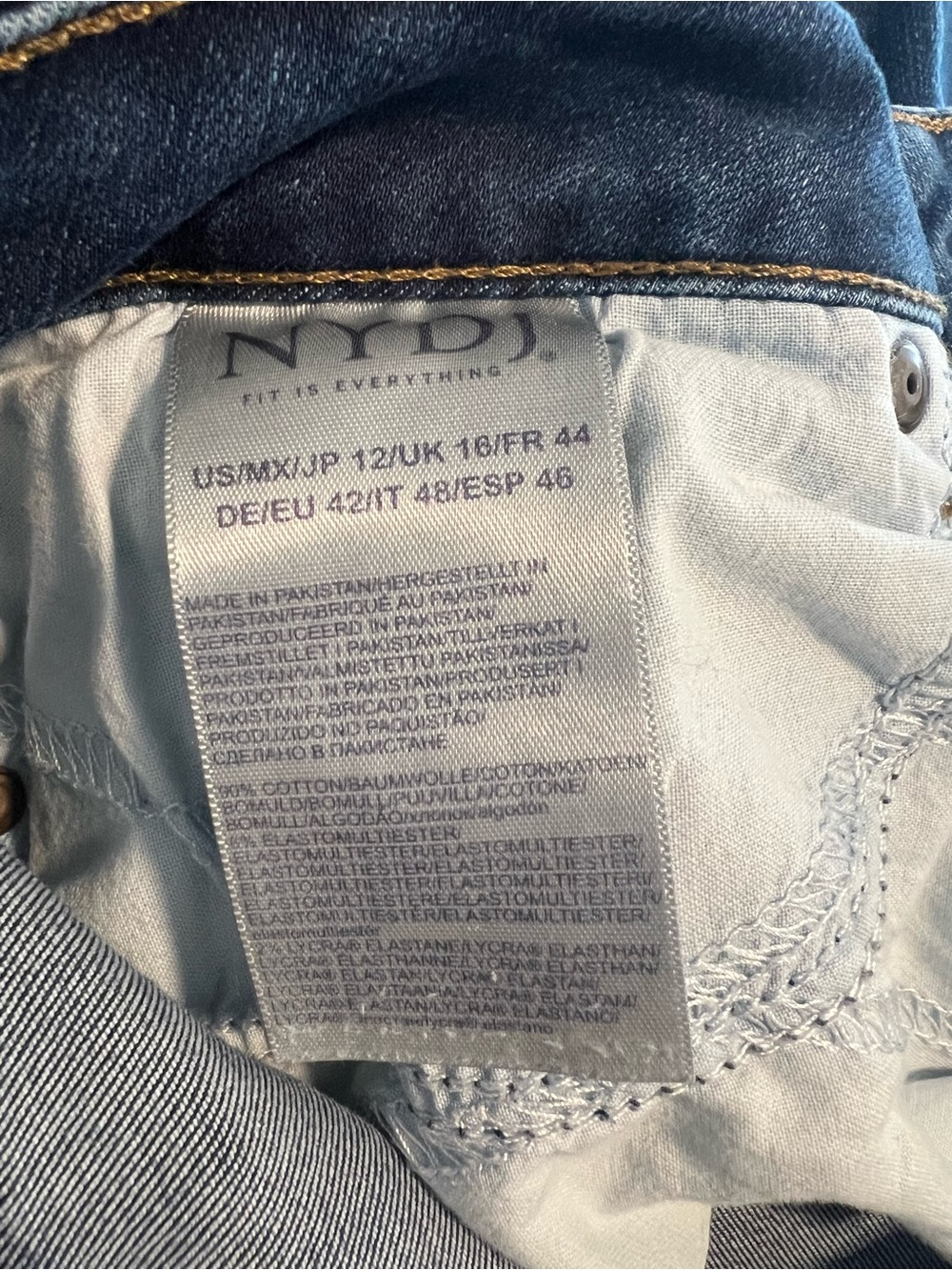 NYDJ Marilyn Straight Jeans Size 12 Stretchy denim Minimalist Comfort Slimming - Picture 8 of 8